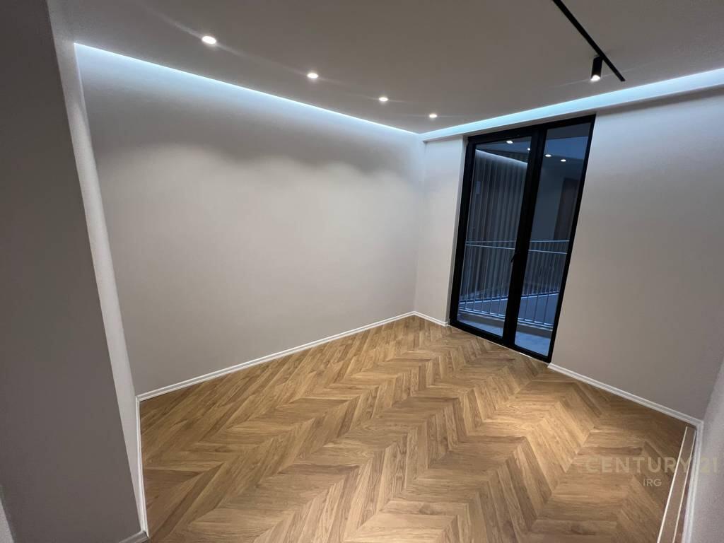 Premises for rent for offices at Mine Peza St. 1,500 € /Month