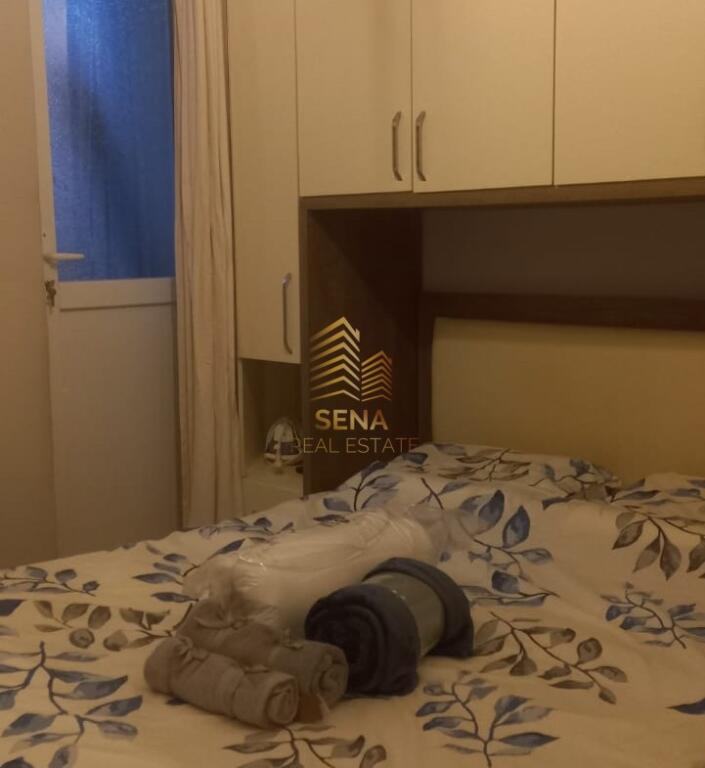 Affitto, Appartamento 1+1+blk, Kinostudio, 300 Euro/mese