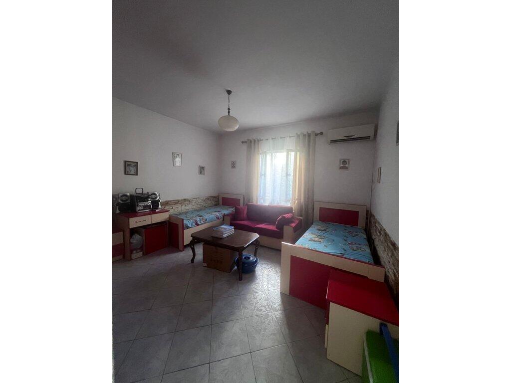 In vendita, Villa su 3 piani, 5 Maji, Tirana.