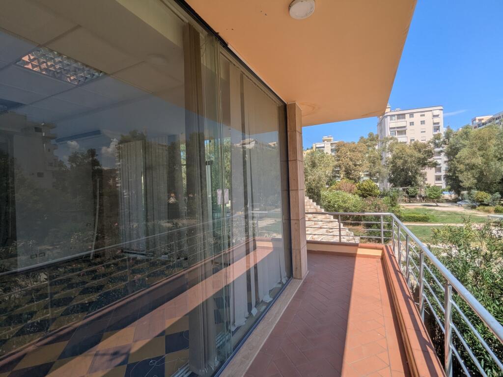 UNITA' COMMERCIALE IN AFFITTO VICINO AL PARCO AULONA VLORA