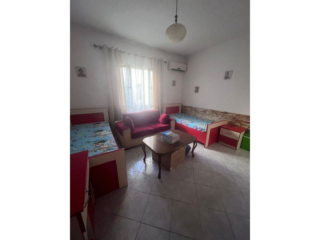 In vendita, Villa su 3 piani, 5 Maji, Tirana.