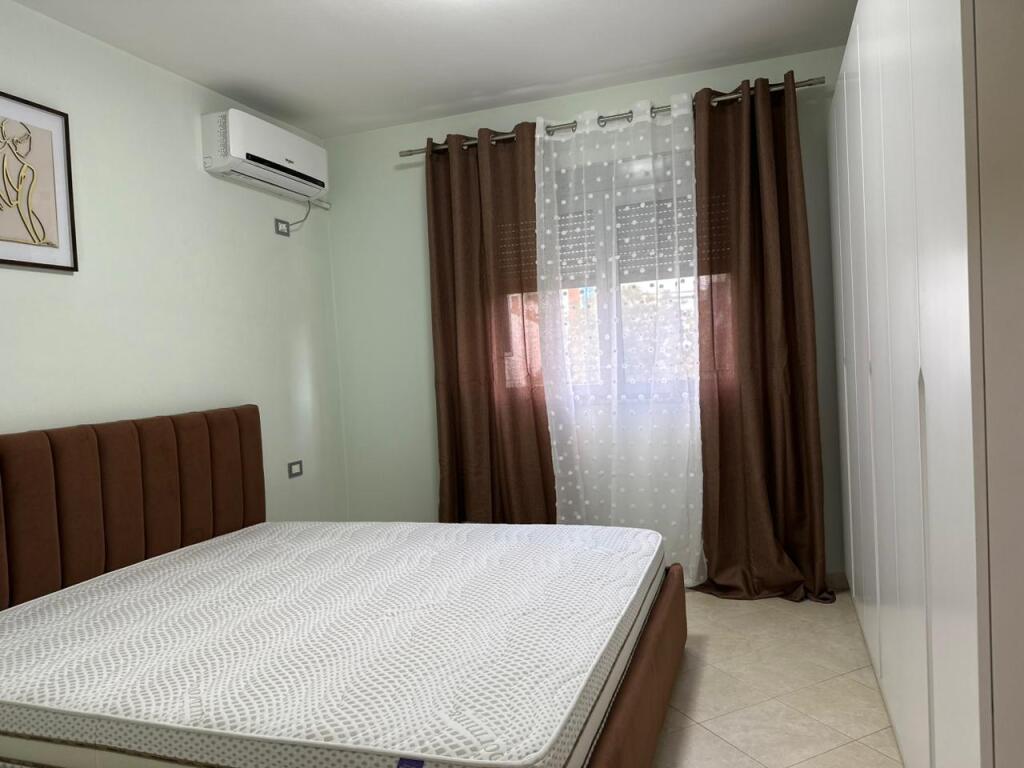 IN VENDITA, APPARTAMENTO 1+1 OXHAKU, TIRANA  # 530581007-77