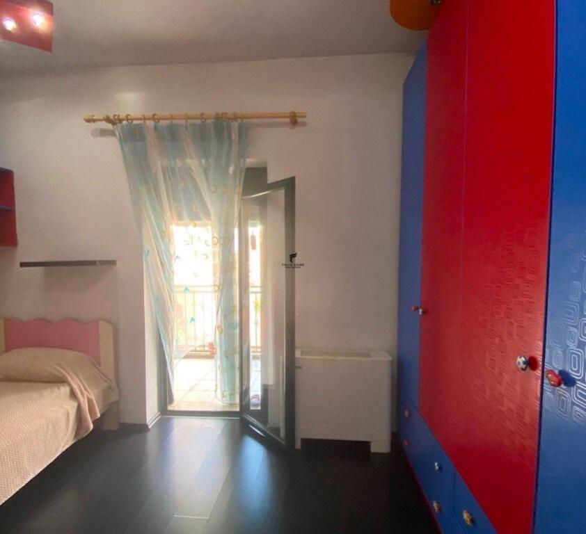 APARTAMENT ME QERA 2+1 RRUGA E DURRESIT 600 EURO