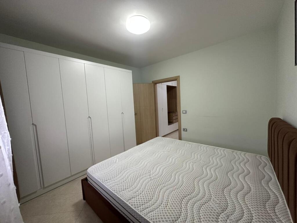 IN VENDITA, APPARTAMENTO 1+1 OXHAKU, TIRANA  # 530581007-77