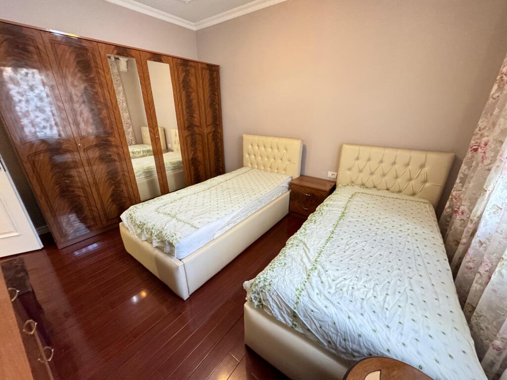 🏡Qera, apartament 2+1+2  📍Libri Universitar ,Ish blloku 💰 Çmimi: 900€\muaj