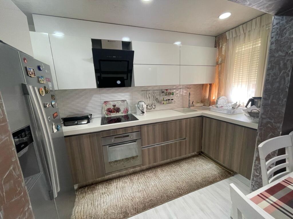 2+1,arredato presso pediatria prezzo 550 euro