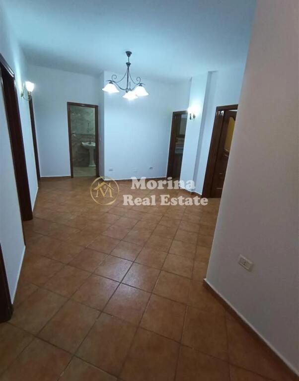 Affitto, Appartamento 3+1+2 , Kinostudio , 500 Euro/mese