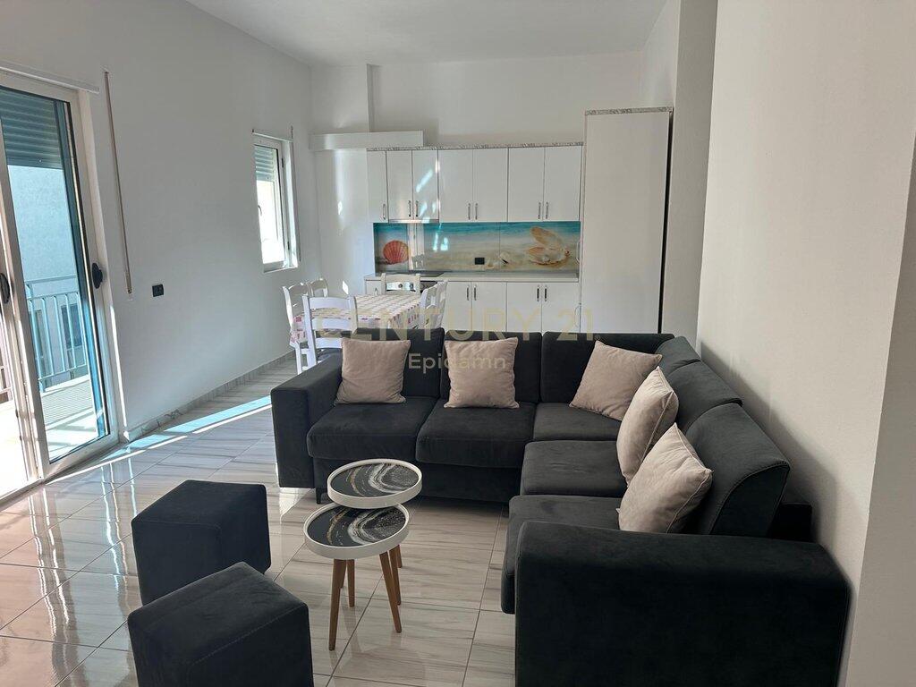 Apartament 2+1 i Mobiluar në Shkëmbin e Kavajës, 104 m² – 105,000 € !!