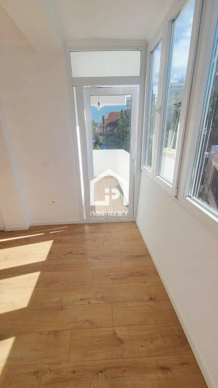 SHITET: : Apartament 1+1/ Zona: DON BOSKO