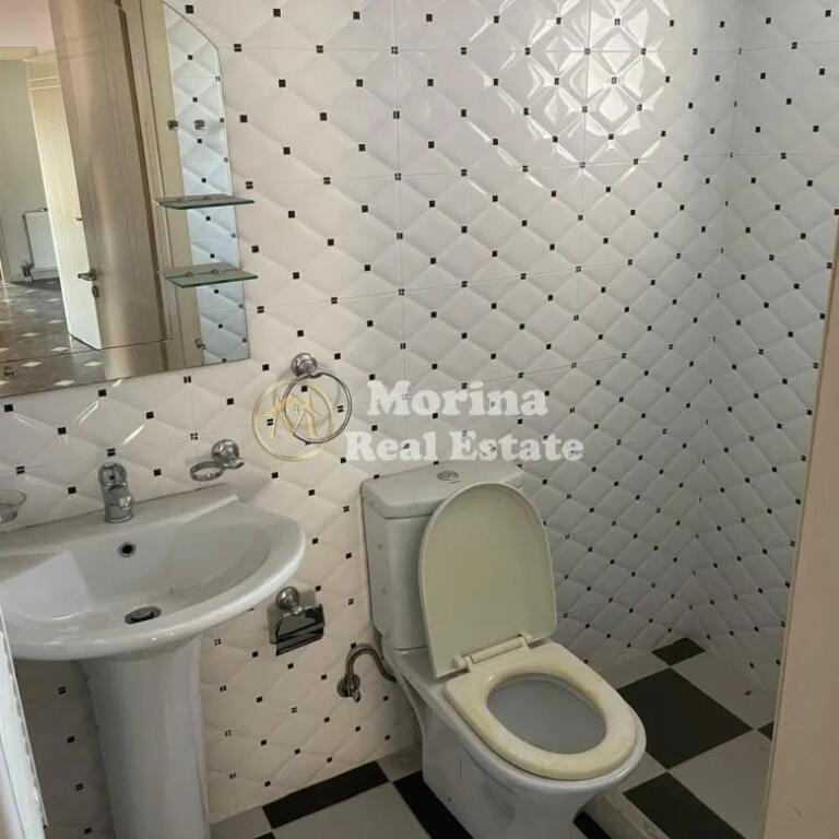 Qera, Hyrje Private 3+1+2+Parkim, Sauk , 700 euro/muaj