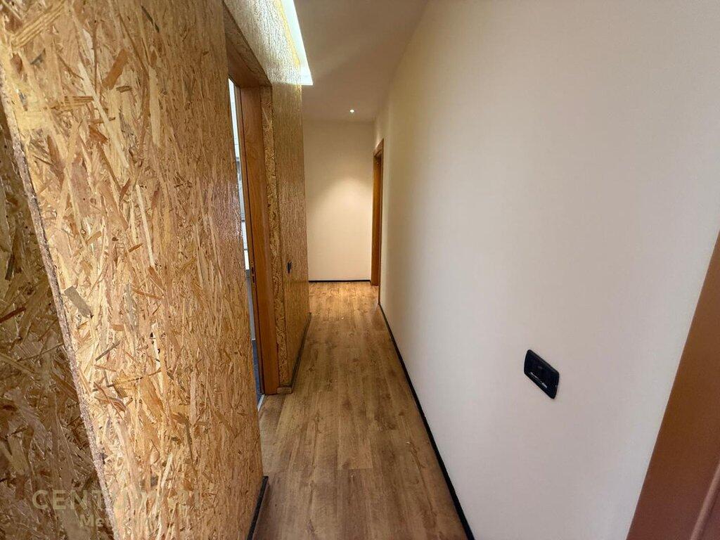 OFFICE SPACE FOR RENT, MYSLYM SHYRI!