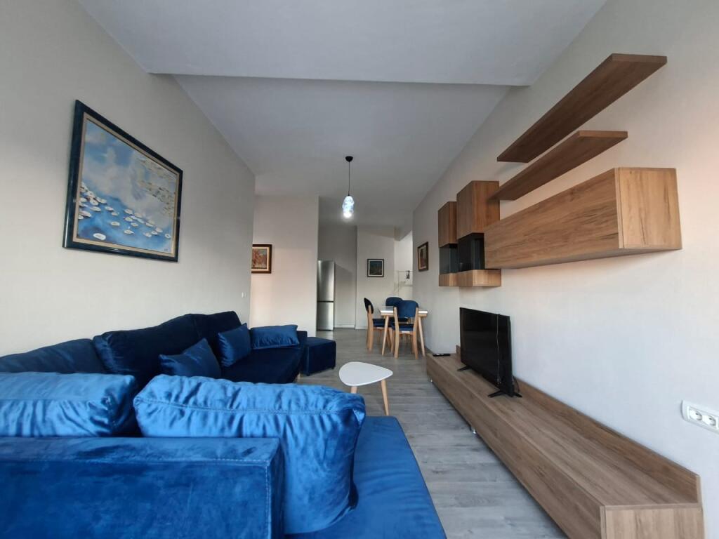 Jepet apartament 1+1 i sapo mobiluar ne Xhamllik shkolla Niket Dardani