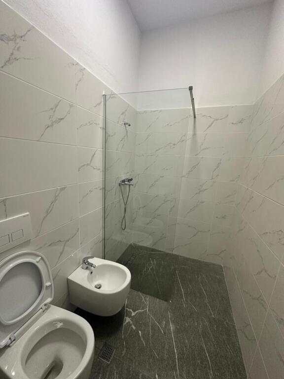 📣 AFFITTO SUPER Appartamento 2+1 📍 Vicino a Vasil Shanto💶 Prezzo 75.000 Leke
