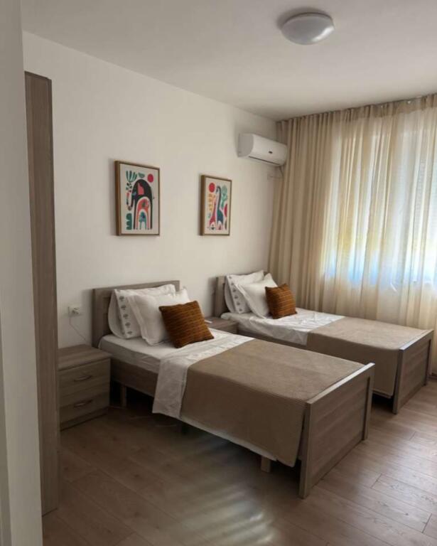 APARTAMENT ME QERA 2+1 RRUGA E DURRESIT 950 EURO