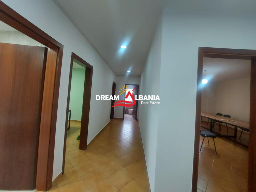 Office for rent on Elbasan street near the American Embassy in Tirana (ID 4261948)