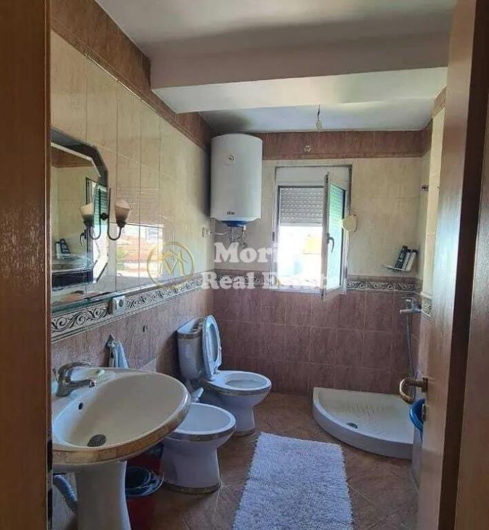 Appartamento 3+1+2 in vendita, Brryli, Viale Giovanna d'Arco, 140.000 Euro