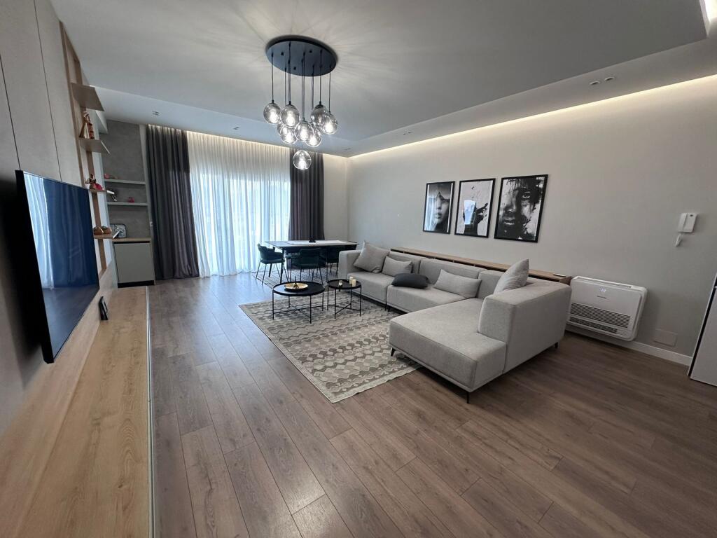 Apartament për qera 3+1+2 –  Kopshti Botanik