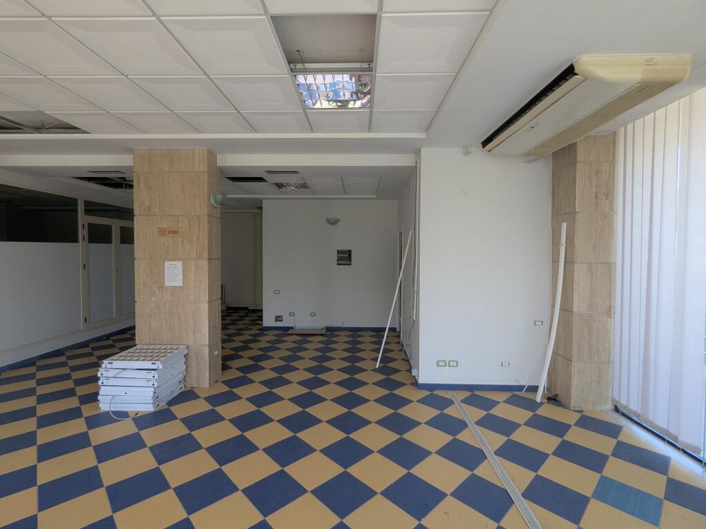 UNITA' COMMERCIALE IN AFFITTO VICINO AL PARCO AULONA VLORA