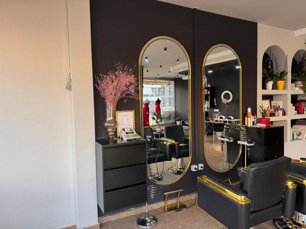 Astir, locale commerciale in affitto su strada principale 1.500 € /Mese