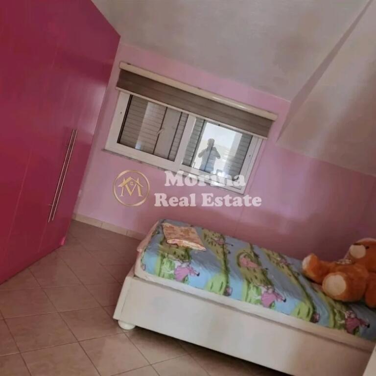Qera, Vile Private 5+2, Ali Demi, 1500 euro/muaj