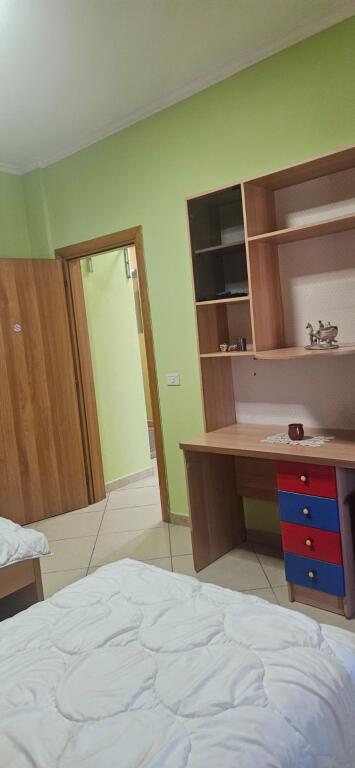 2+1,furnished near Logos University Zog i Zi,price 750 euros negotiable