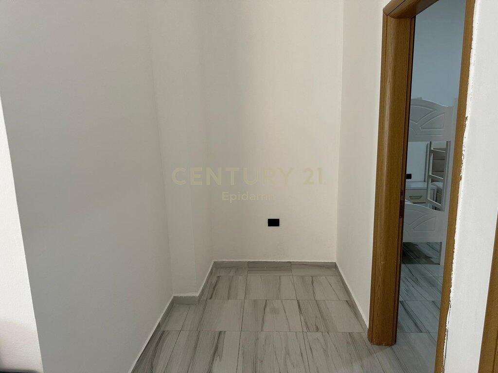 Apartament 2+1 i Mobiluar në Shkëmbin e Kavajës, 104 m² – 105,000 € !!