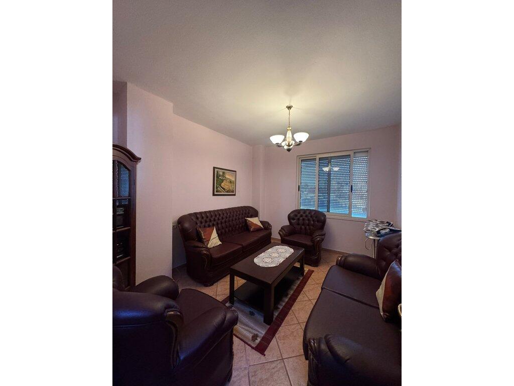 Apartament 3+1+2 me Post Parkimi për Qira – Shkolla e Baletit, Tiranë | 750€/muaj