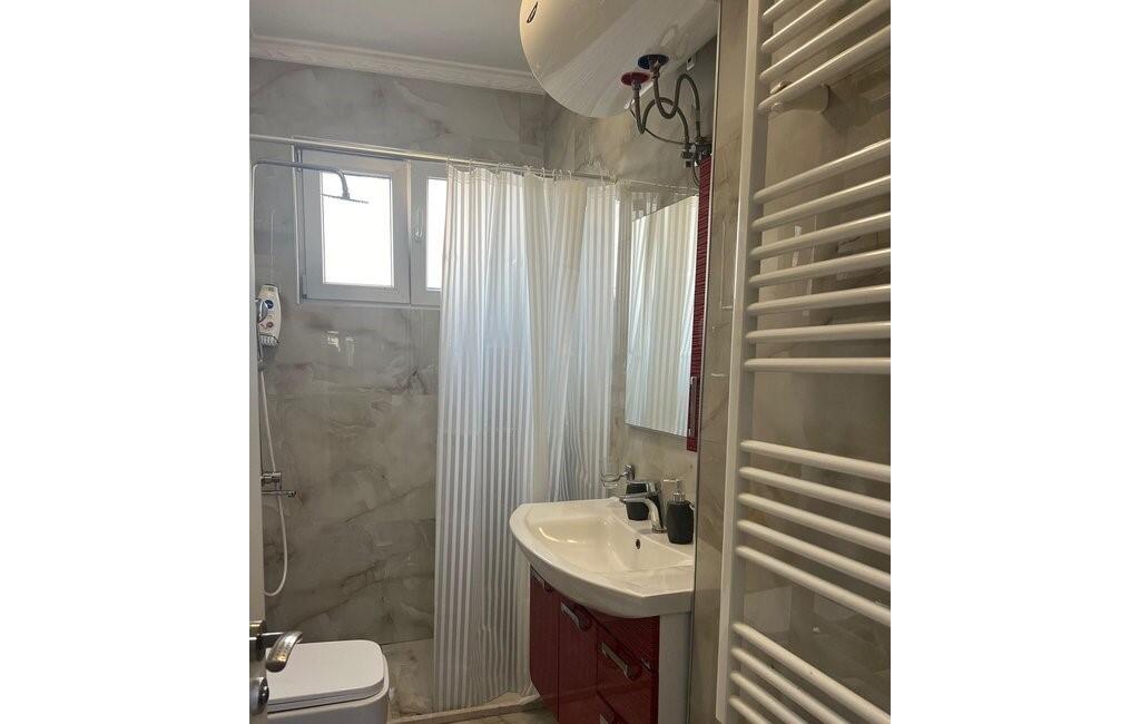 Apartament 1+1 me Qira – Rruga e Durrësit, Tiranë | 600€/muaj