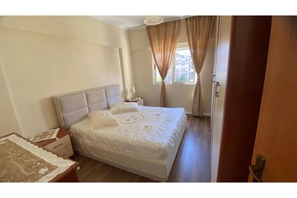 *Appartamento 2+1 in affitto a Komuna e Parisit*