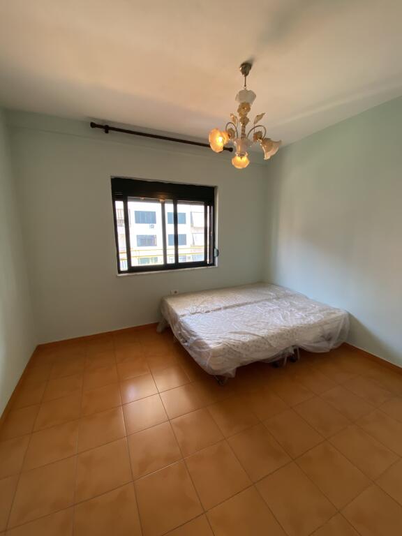 Ne Kamez Shitet Apartament 2+1 Me Hipoteke!