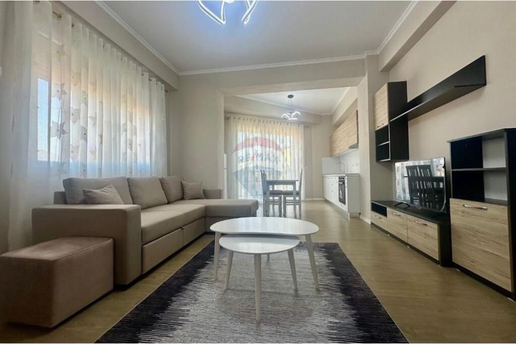 AFFITTASI APPARTAMENTO 1+1 VICINO ALLA VILLA GOLD !