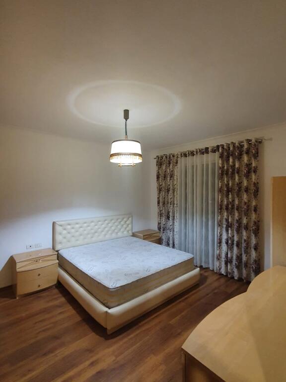 Affittasi appartamento 3+1 Via Frosina Plaku