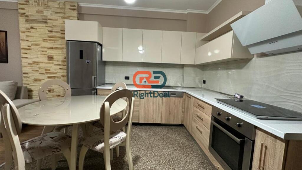 Ad Astir, Appartamento 2+1 In Vendita, Con Planimetria Regolare!!!