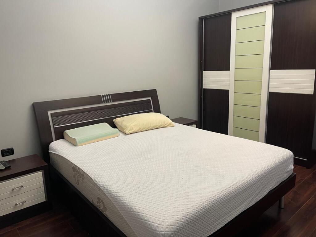 Apartament 2+1 + Parking tek Sheshi Wilson