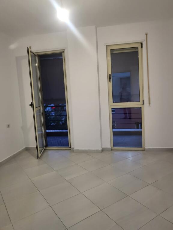 Appartamento 2+1+ 🅿 disponibile vuoto a Don Bosko