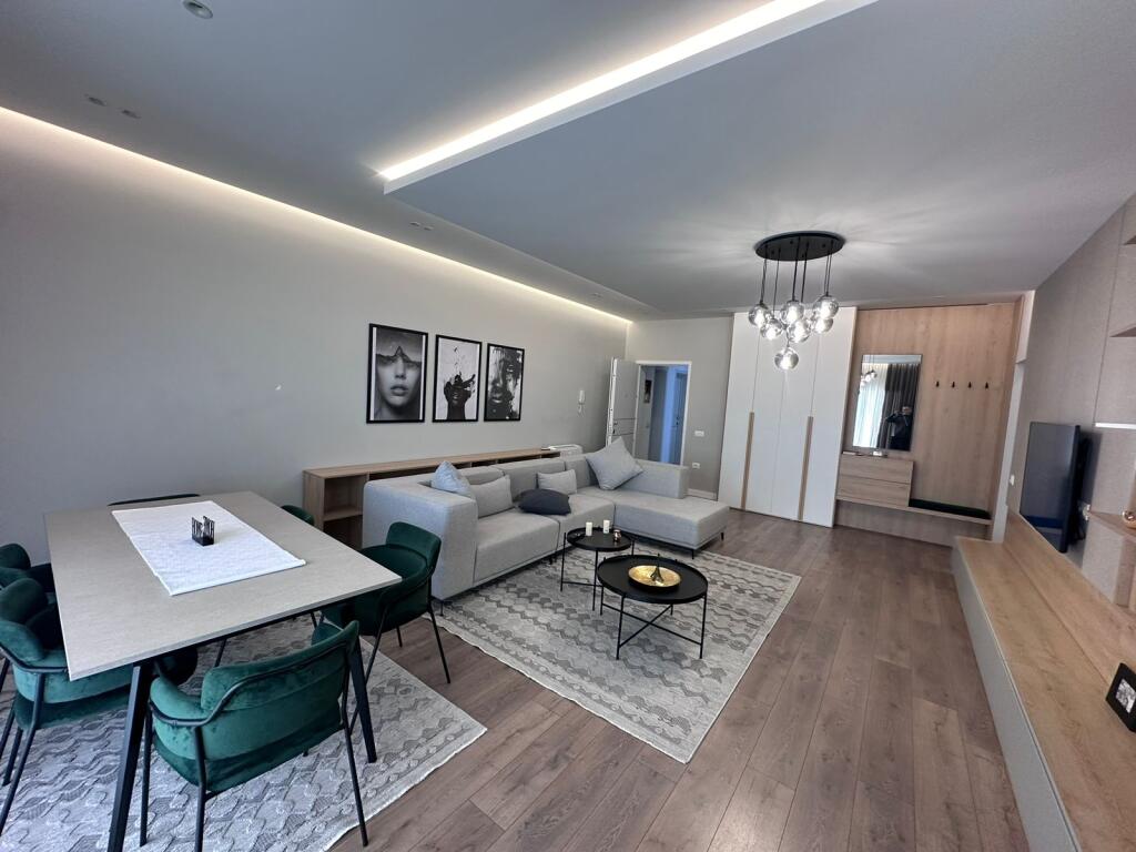 Apartament me qera , 3+1+2+Parkim , Kopeshti Botanik