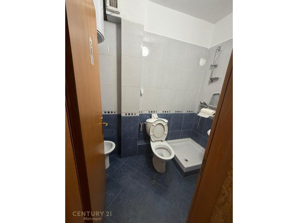 OFFICE SPACE FOR RENT, MYSLYM SHYRI!