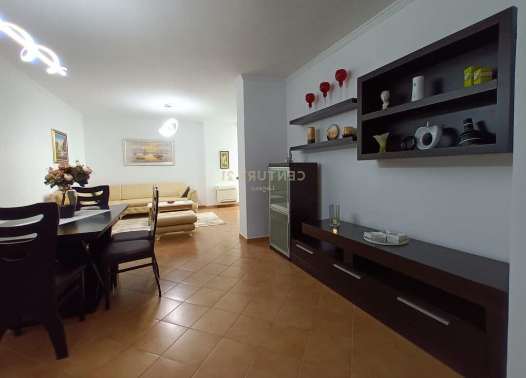 Appartamento 2+1+2blk comune Parisit in vendita, Via Tish Daija
