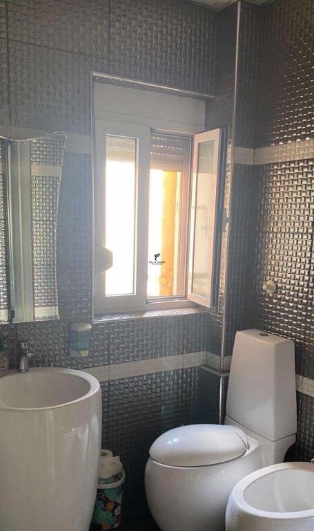 APARTAMENT ME QERA 2+1 RRUGA E DURRESIT 600 EURO