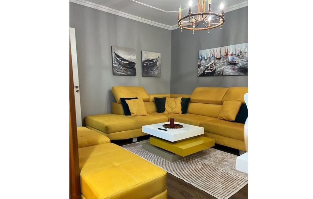 Apartament 1+1 me Qira – Rruga e Durrësit, Tiranë | 600€/muaj