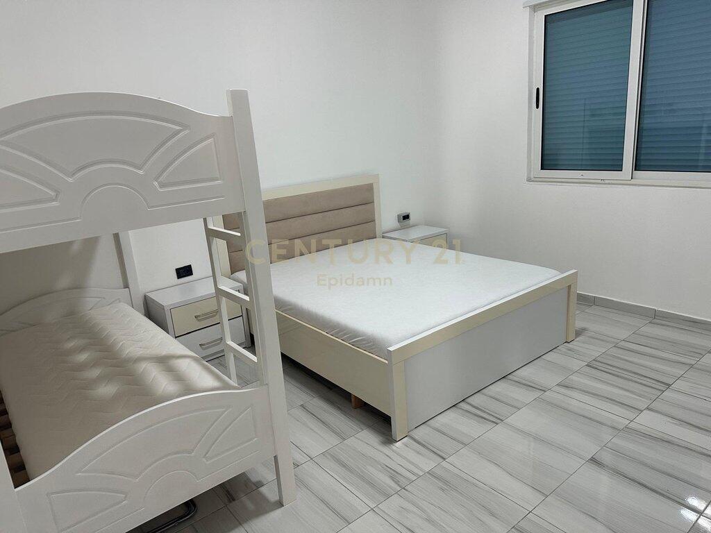Apartament 2+1 i Mobiluar në Shkëmbin e Kavajës, 104 m² – 105,000 € !!