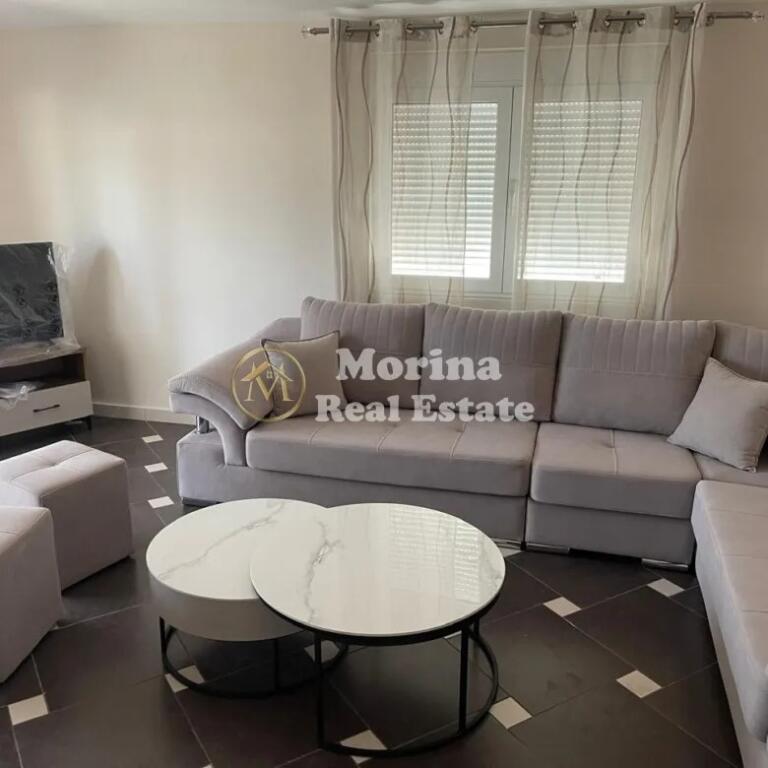 Qera, Hyrje Private 3+1+2+Parkim, Sauk , 700 euro/muaj