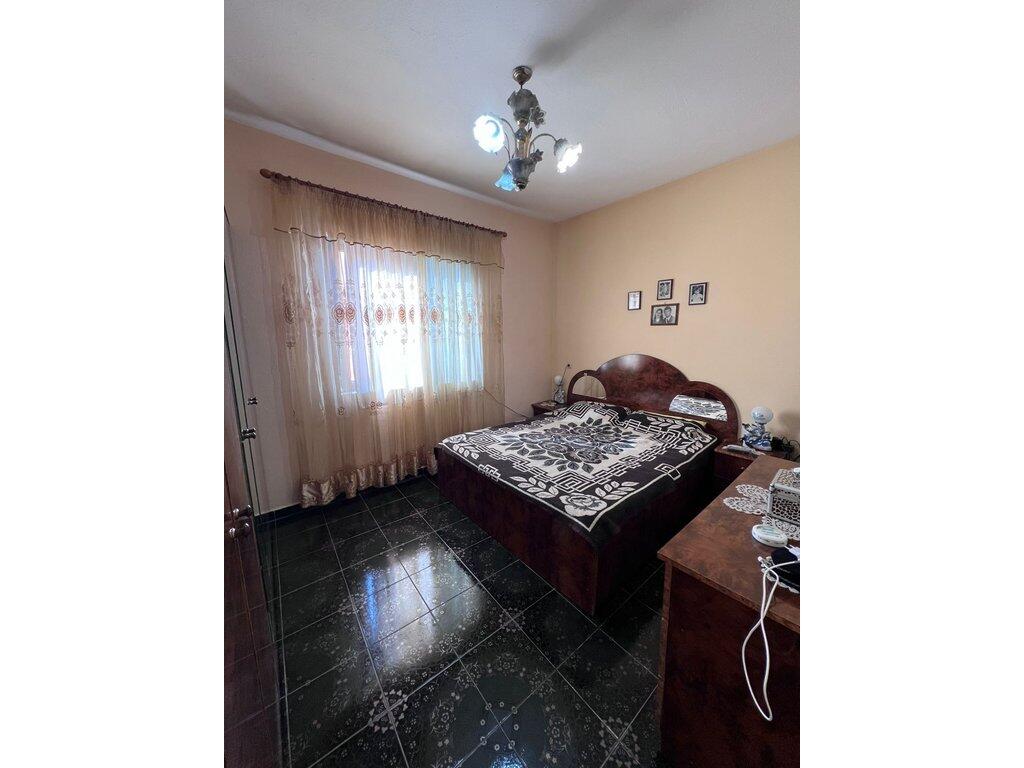 In vendita, Villa su 3 piani, 5 Maji, Tirana.