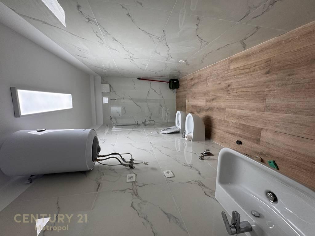 AFFITTASI UFFICIO APPARTAMENTO 128 M2, STADIO AIR ALBANIA !