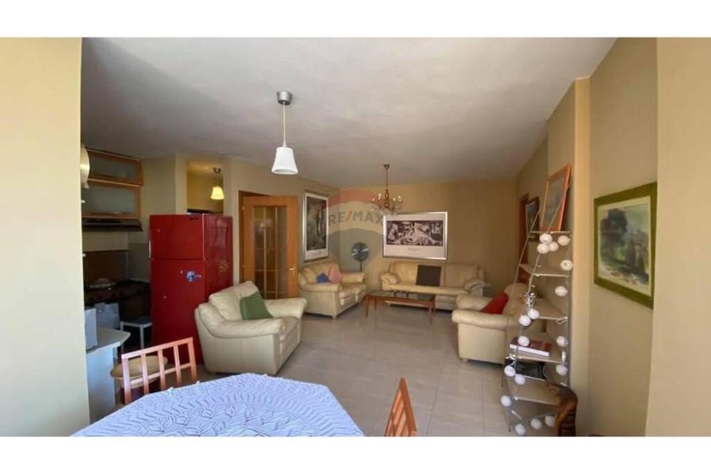 APARTAMENT 1+1 Rr. e Bogdaneve - Per Qira