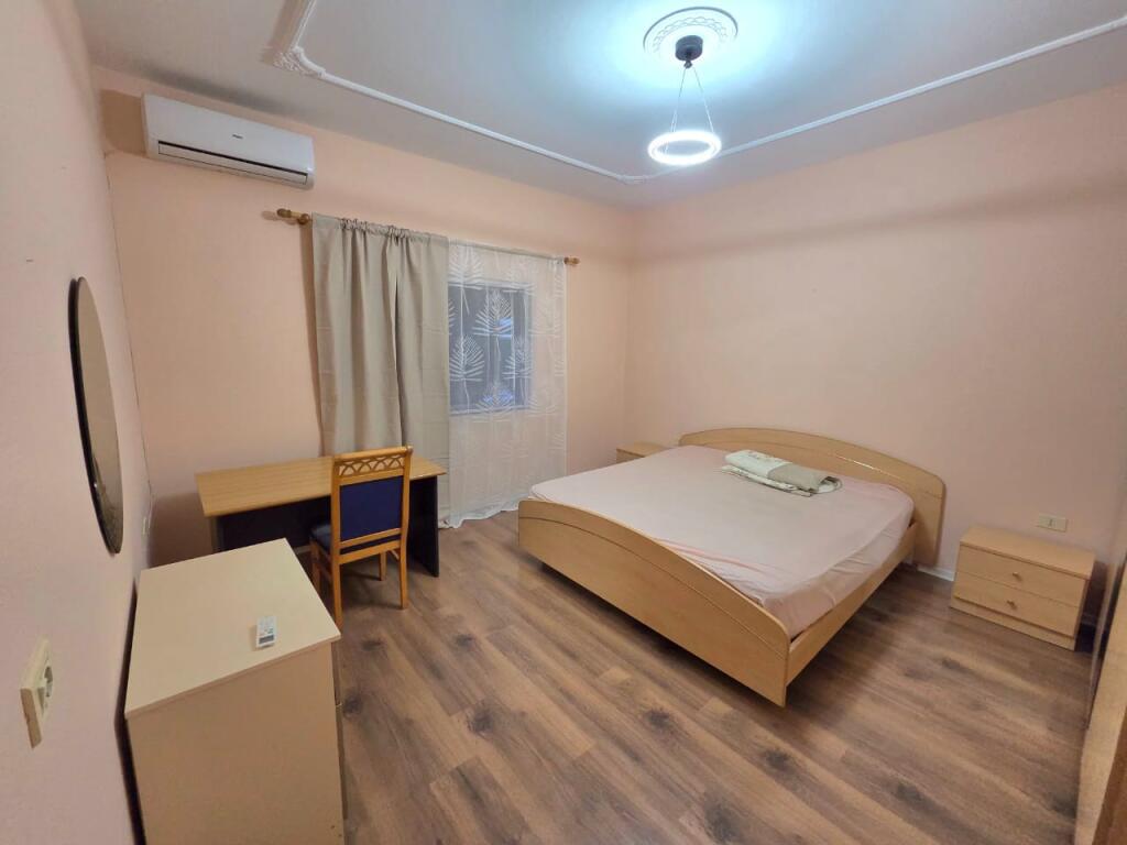🏠Ex Campo Aviazione, vicino a Oslo Bar, affittasi 2° piano di una villa 3+1+3, arredata 800 Euro   