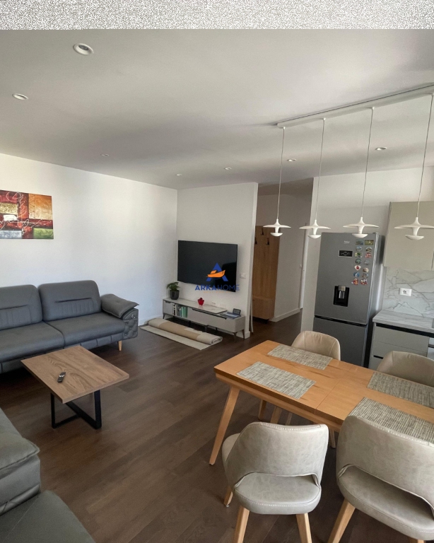 AFFITTASI APPARTAMENTO 2+1+BALCONE "IN VIA MINE PEZA" 1000 EURO