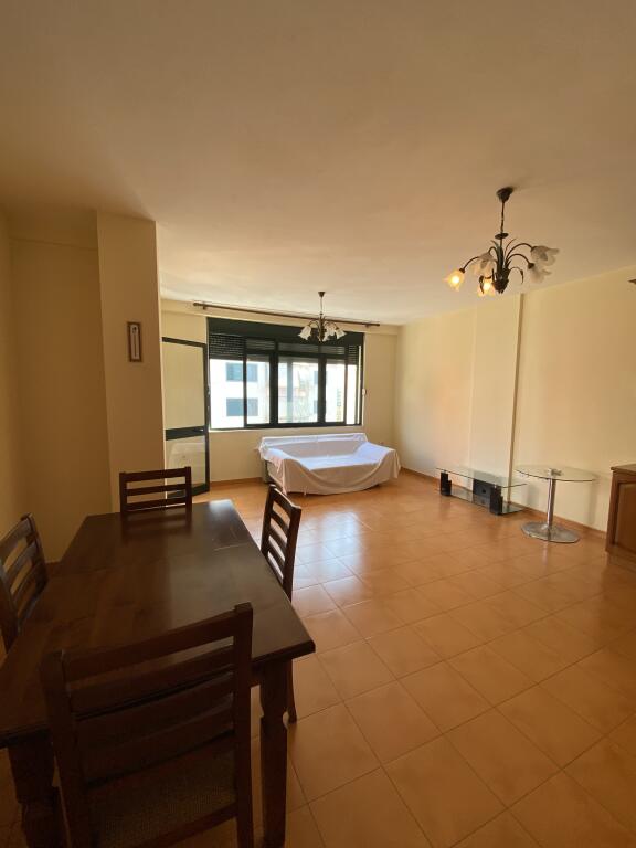 Ne Kamez Shitet Apartament 2+1 Me Hipoteke!