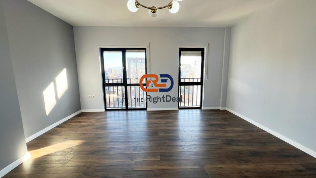 Dopo Villa Gold, Affittiamo Per Ufficio Super Appartamento 3+1+2 Con Vista Spettacolare!!!
