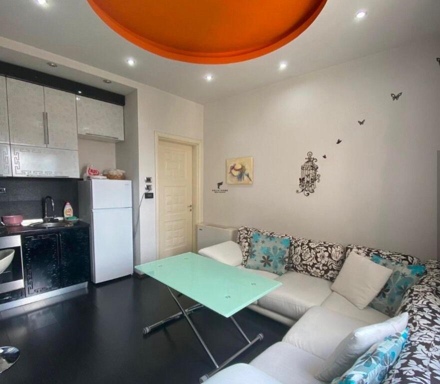 APARTAMENT ME QERA 2+1 RRUGA E DURRESIT 600 EURO